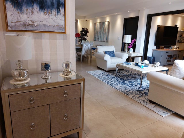 Spectacular Penthouse - Exclusivo Penthouse en Albrook